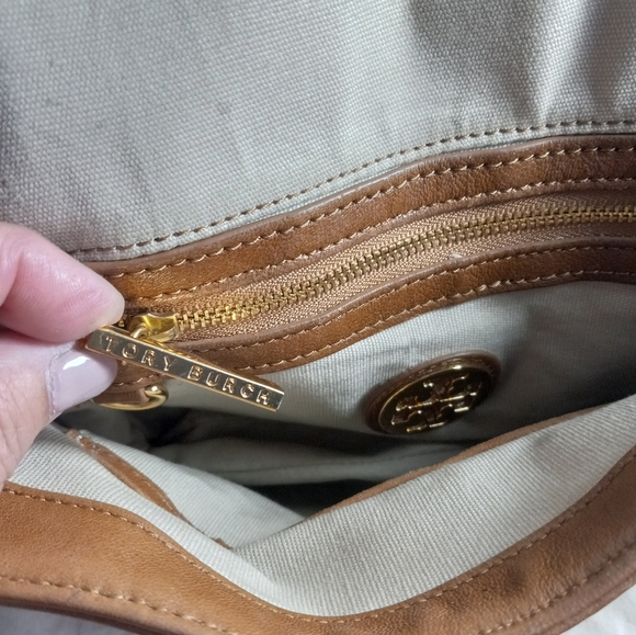 Tory Burch Shoulder Bag - Picture 4 of 5